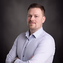 Lars Emil Brattland er ansatt hos Motakst AS